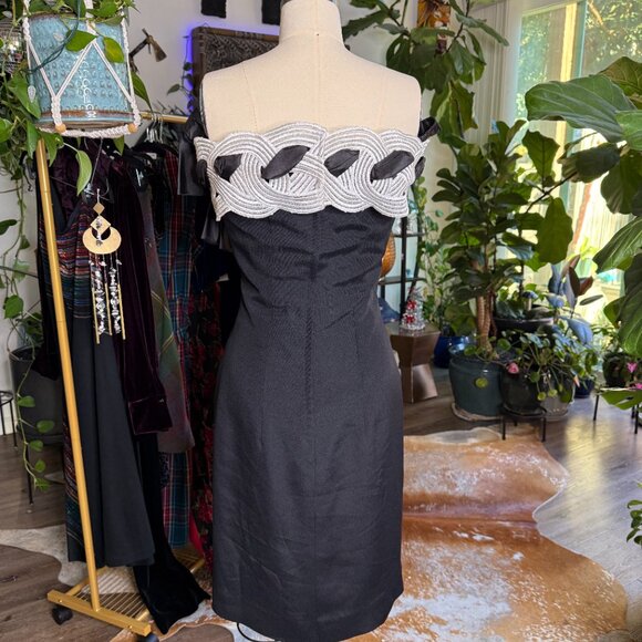 Vintage Victor Costa Black Strapless Gown w/ Statement Braided Bodice & Bow – Si - Picture 8 of 12